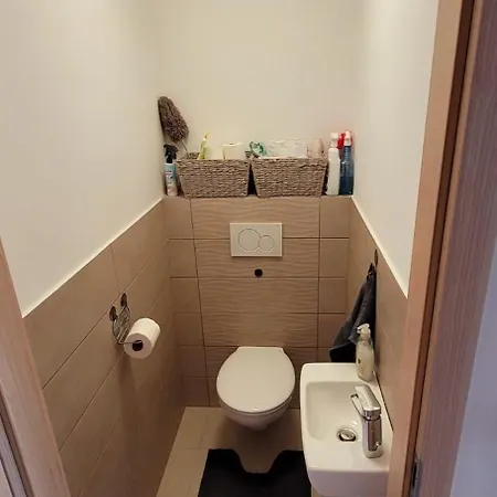 Kiado Koezvetlen Vizparti 1 Szoba, Nappali Minim 2 Ejszakara * شيوفوك