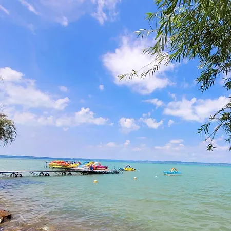 Kiado Koezvetlen Vizparti 1 Szoba, Nappali Minim 2 Ejszakara Siófok