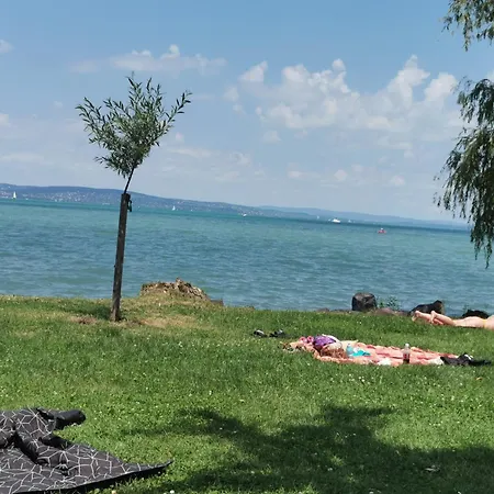Kiado Koezvetlen Vizparti 1 Szoba, Nappali Minim 2 Ejszakara Appartement *